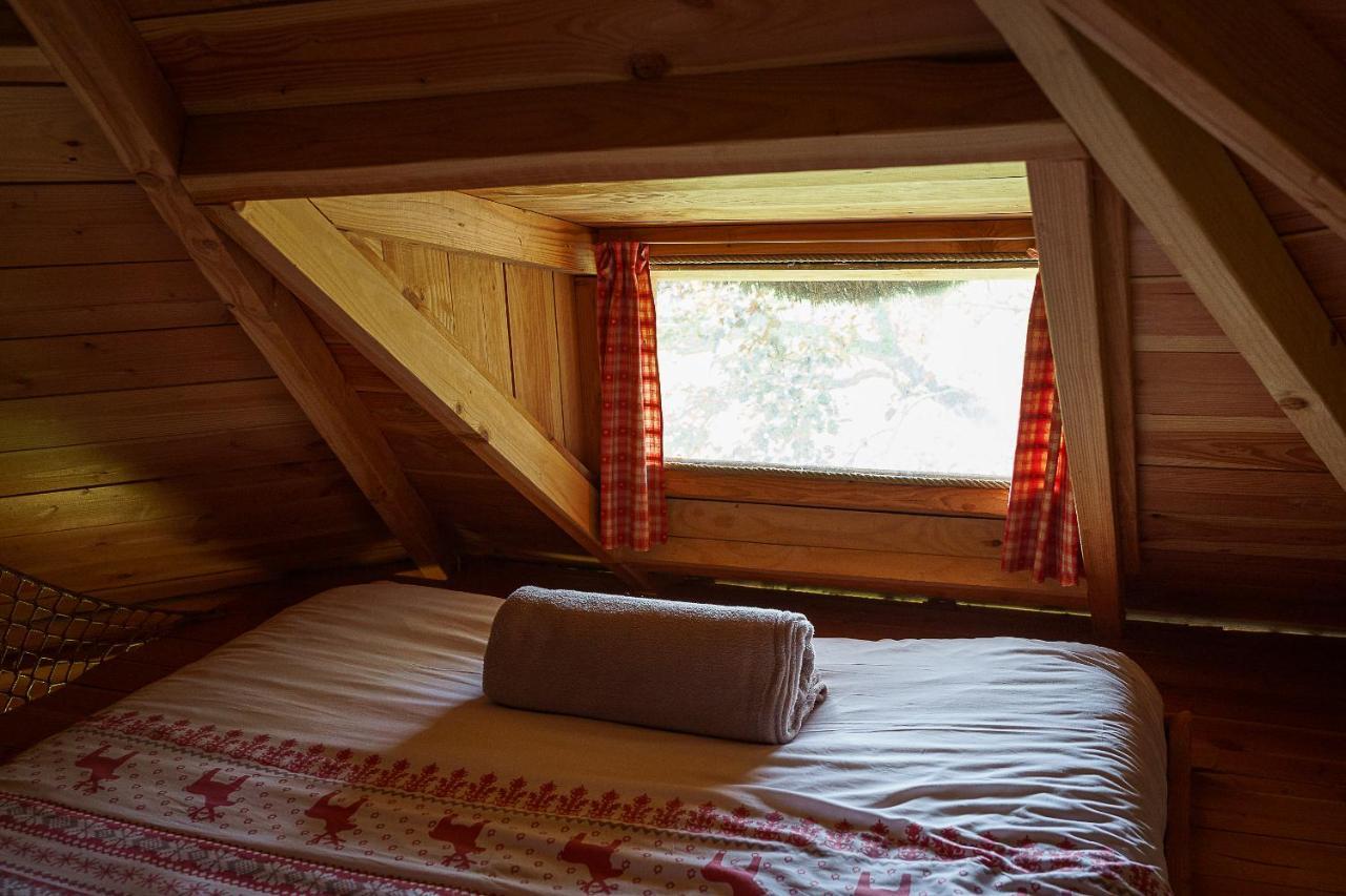 Saint-Hilaire-en-Morvan Cabane Perchee Dans Les Arbres מראה חיצוני תמונה