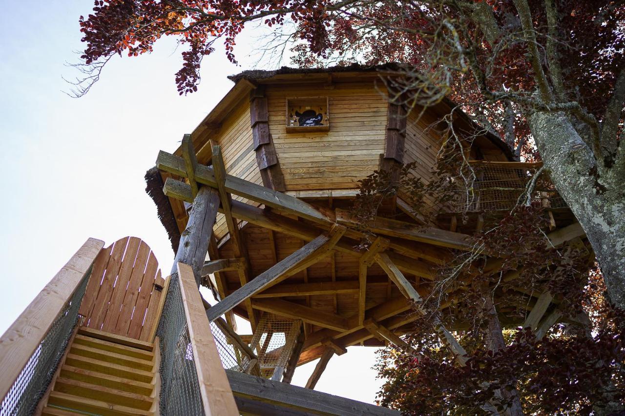Saint-Hilaire-en-Morvan Cabane Perchee Dans Les Arbres מראה חיצוני תמונה