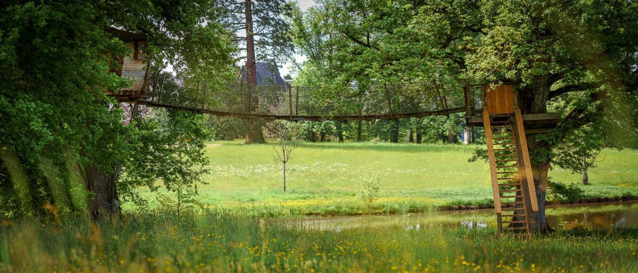 Saint-Hilaire-en-Morvan Cabane Perchee Dans Les Arbres מראה חיצוני תמונה