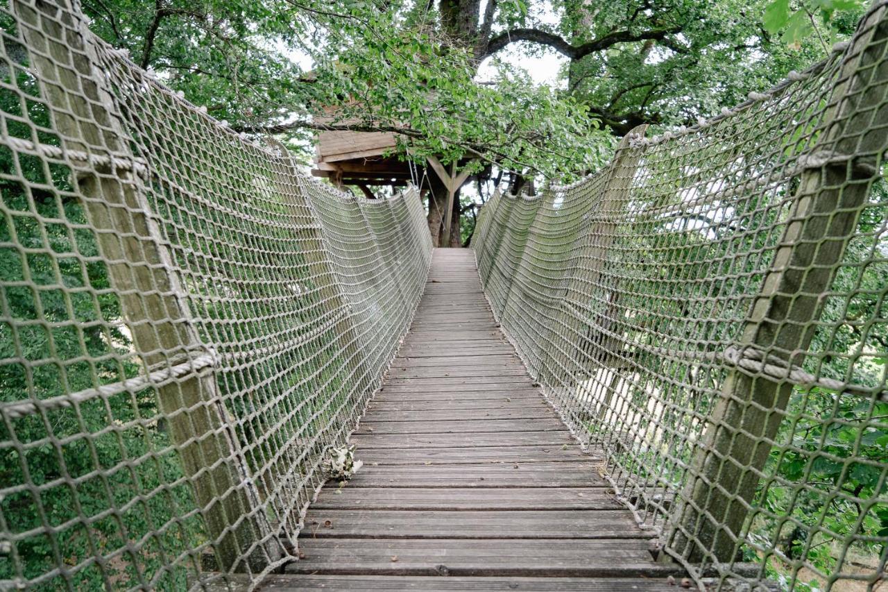 Saint-Hilaire-en-Morvan Cabane Perchee Dans Les Arbres מראה חיצוני תמונה